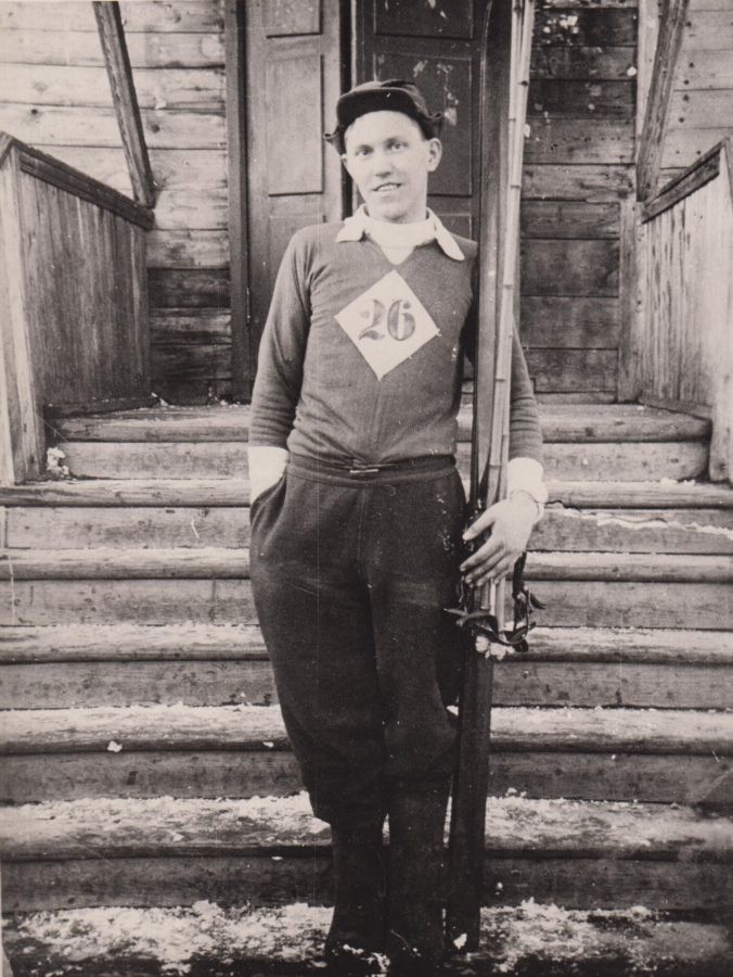Валерий Гвоздев, один из сильнейших лыжников и легкоатлетов поселка Краснокамск. 1937. Ф.140.Оп.1.Д.48